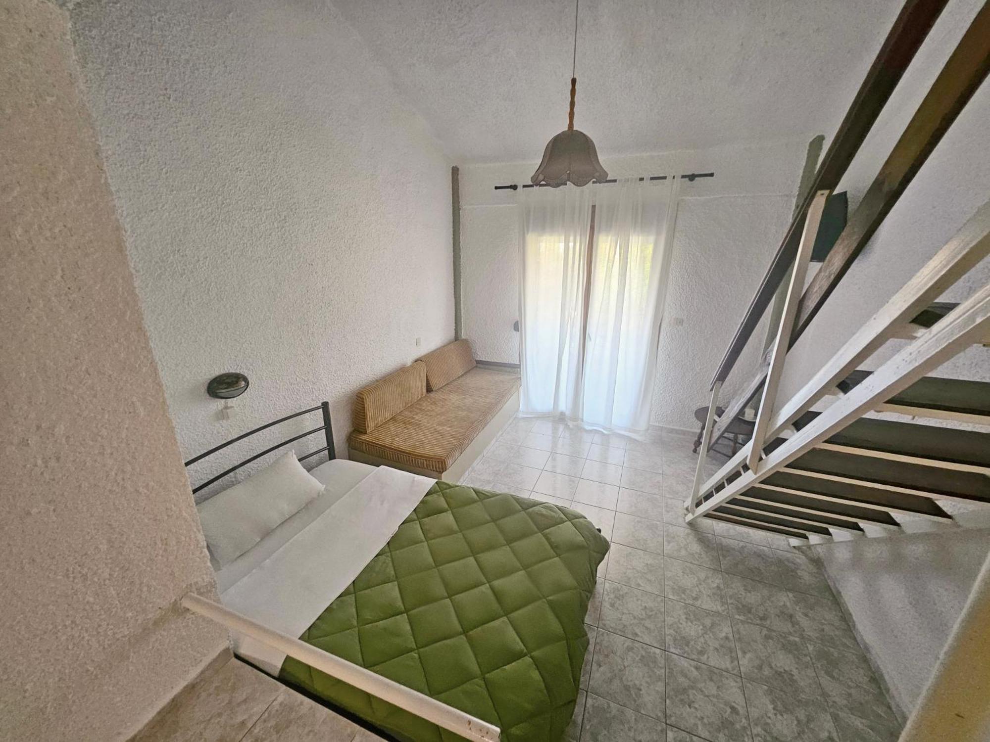 Erato Apartament *